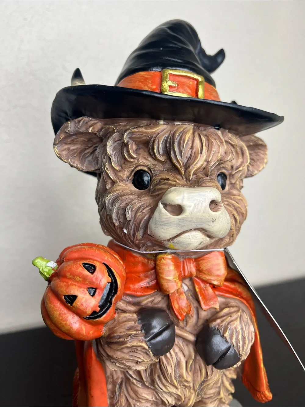 NEW HallowHome Halloween Highland Cow Witch Decor
